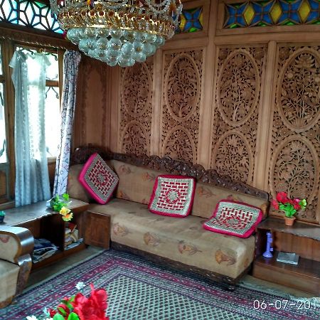 Bed and Breakfast House Boat New Manora Srīnagar Zewnętrze zdjęcie