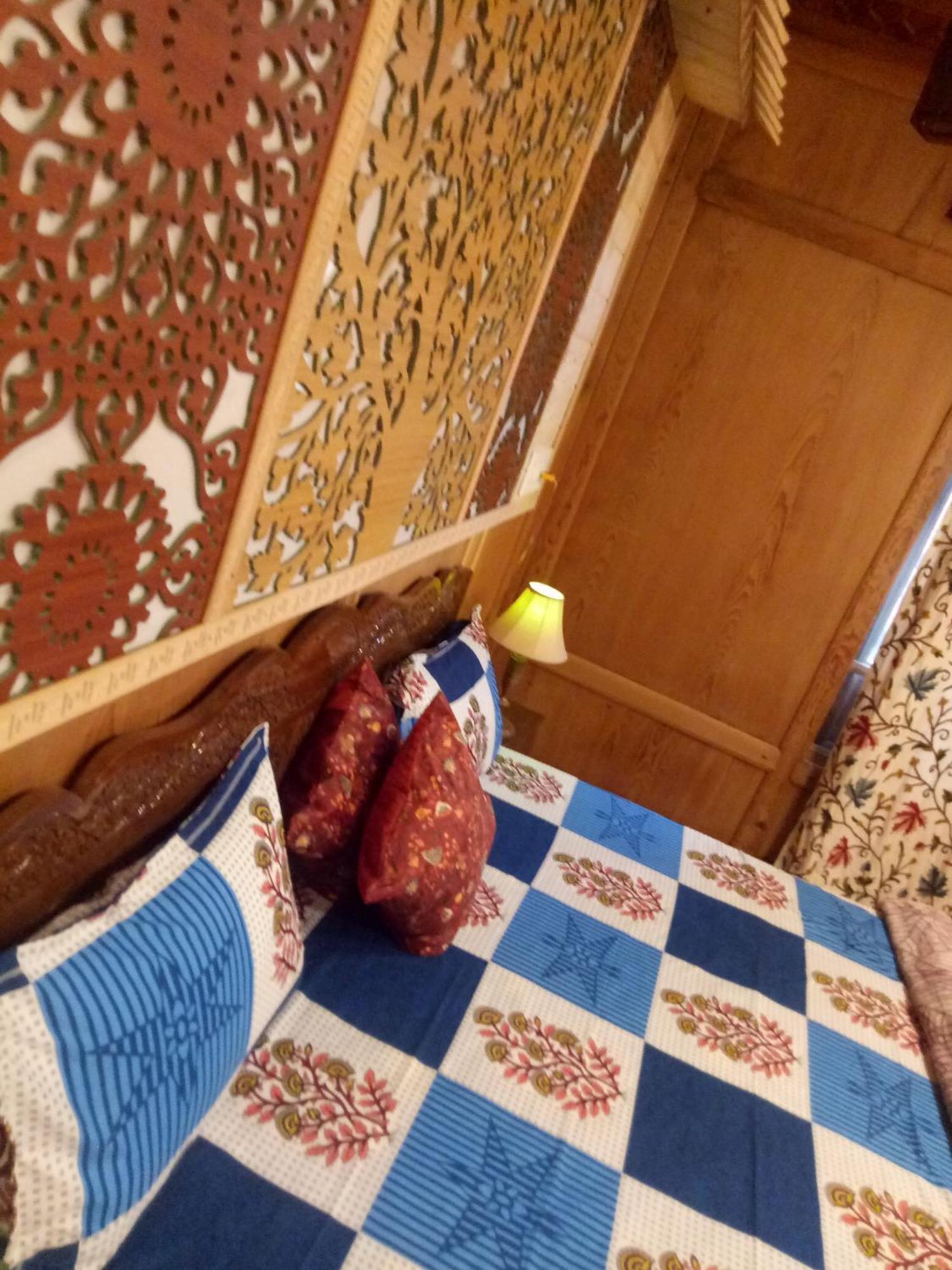 Bed and Breakfast House Boat New Manora Srīnagar Zewnętrze zdjęcie