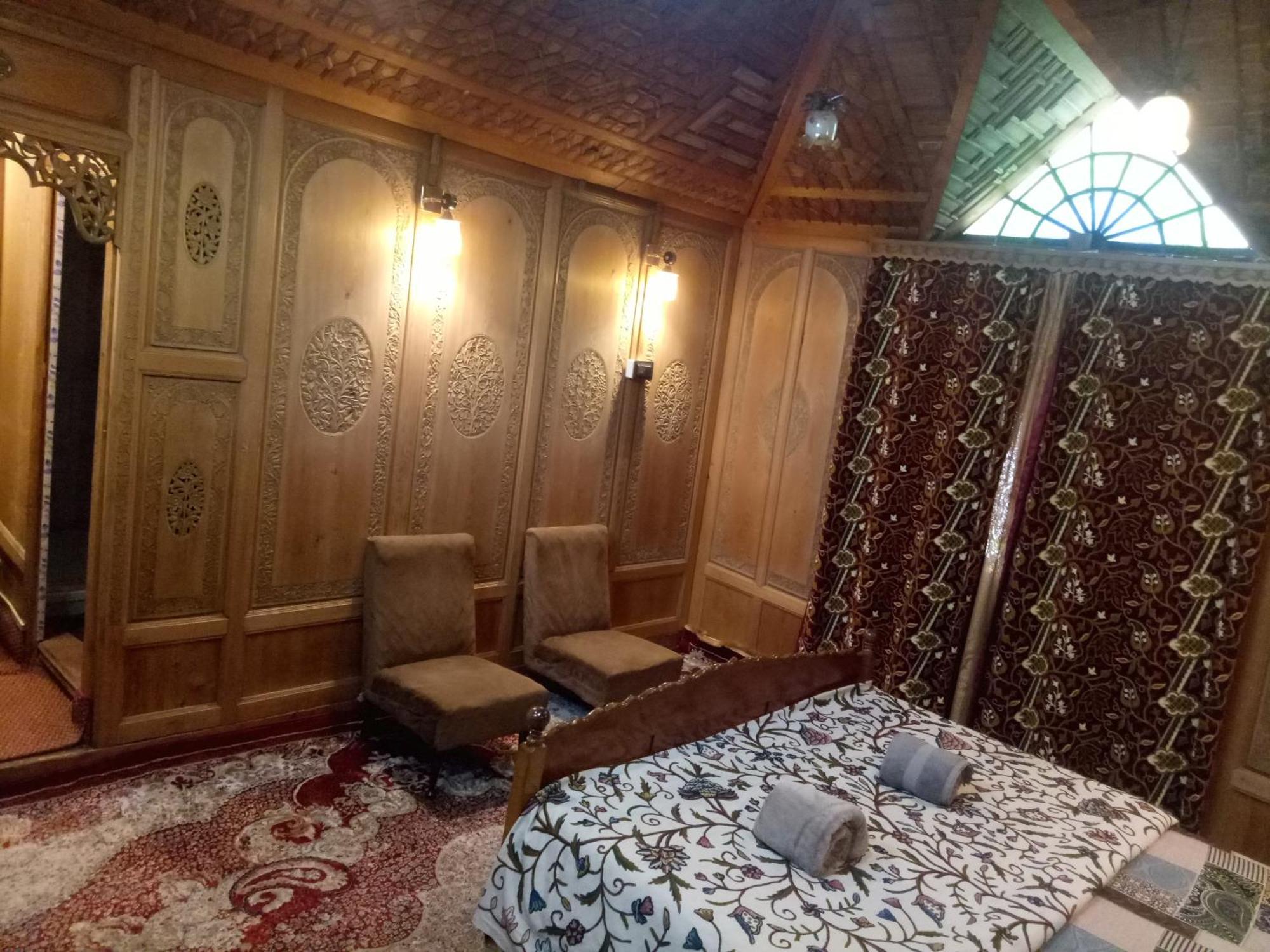 Bed and Breakfast House Boat New Manora Srīnagar Zewnętrze zdjęcie