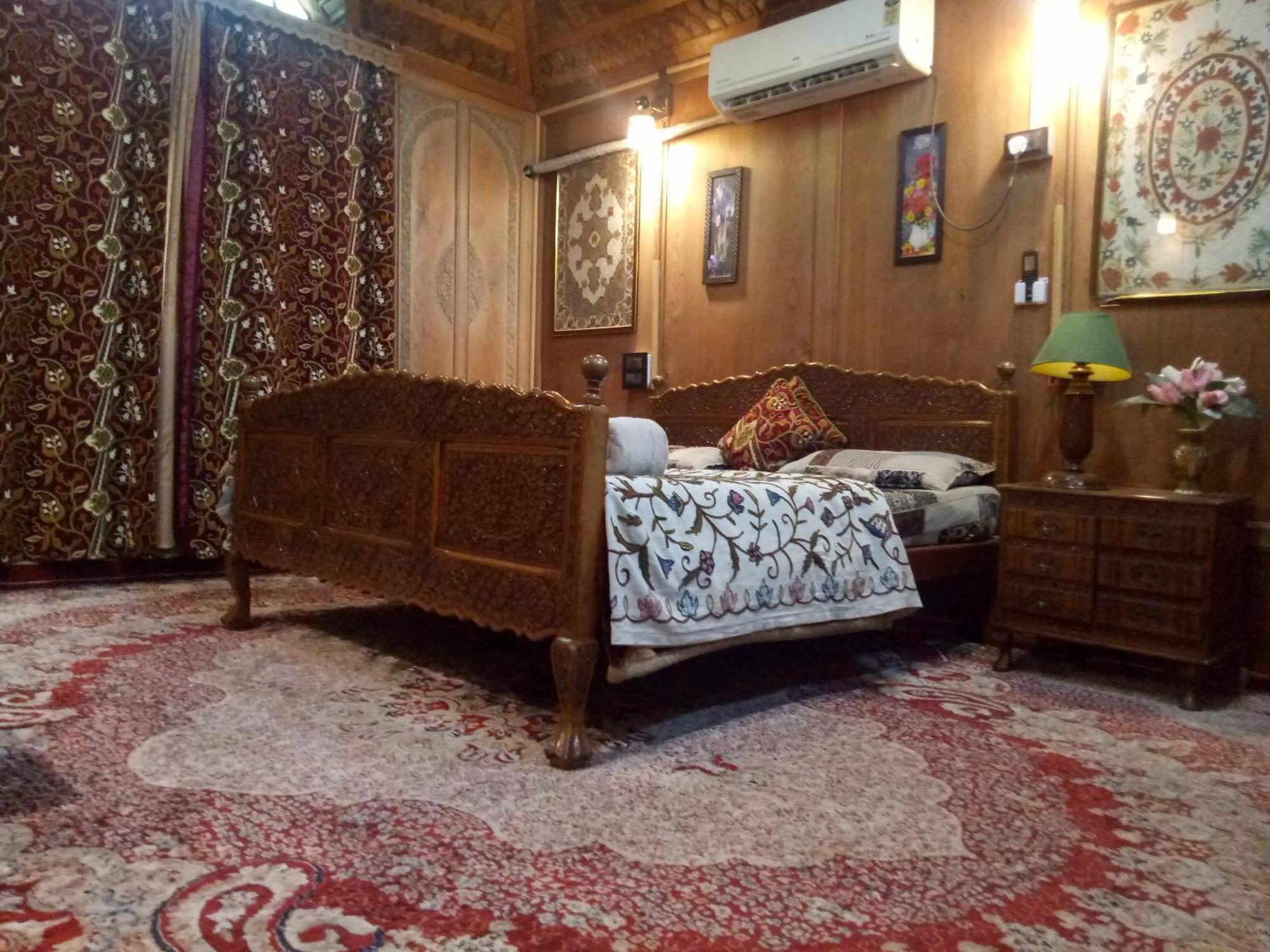 Bed and Breakfast House Boat New Manora Srīnagar Zewnętrze zdjęcie