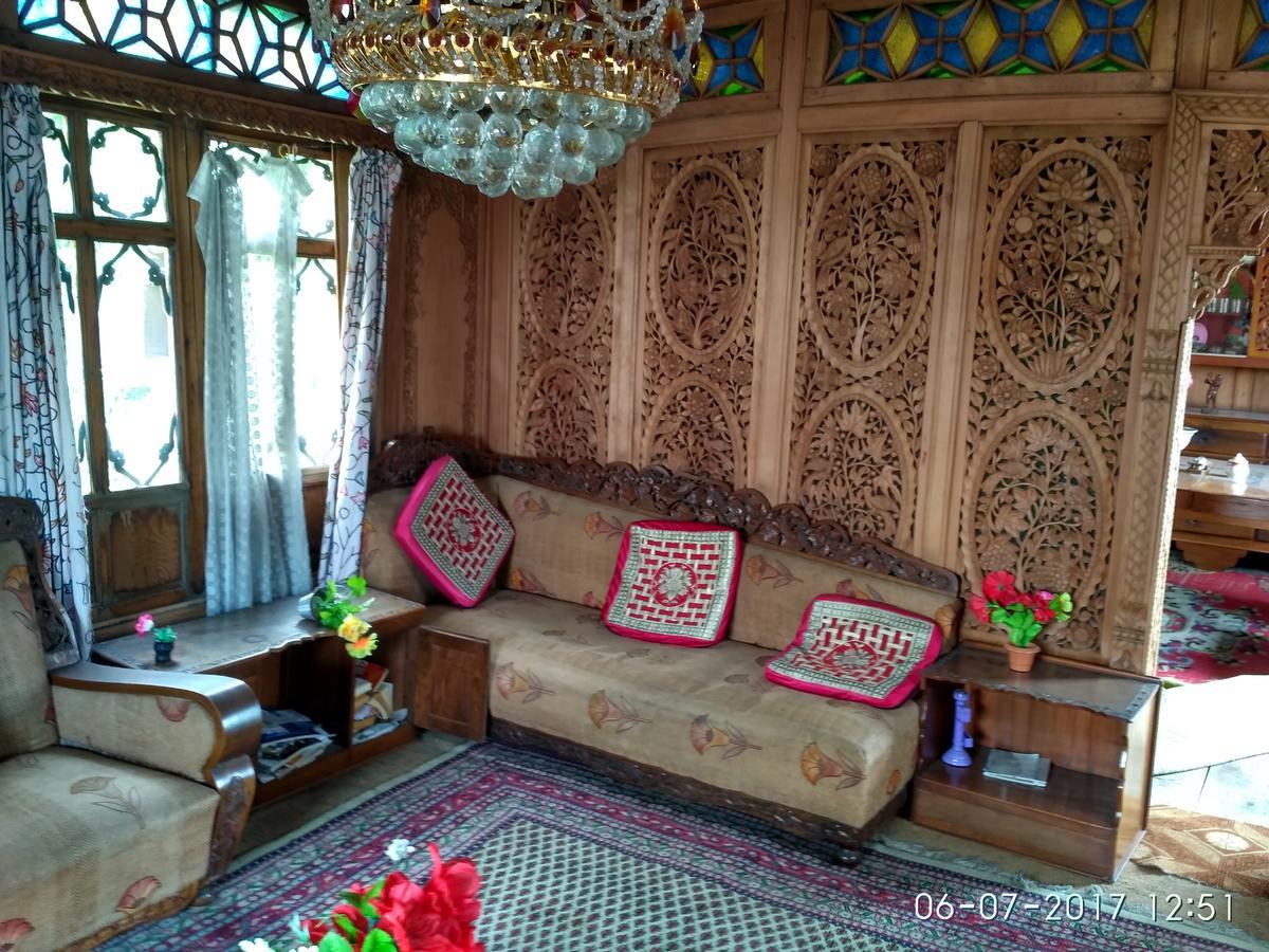 Bed and Breakfast House Boat New Manora Srīnagar Zewnętrze zdjęcie