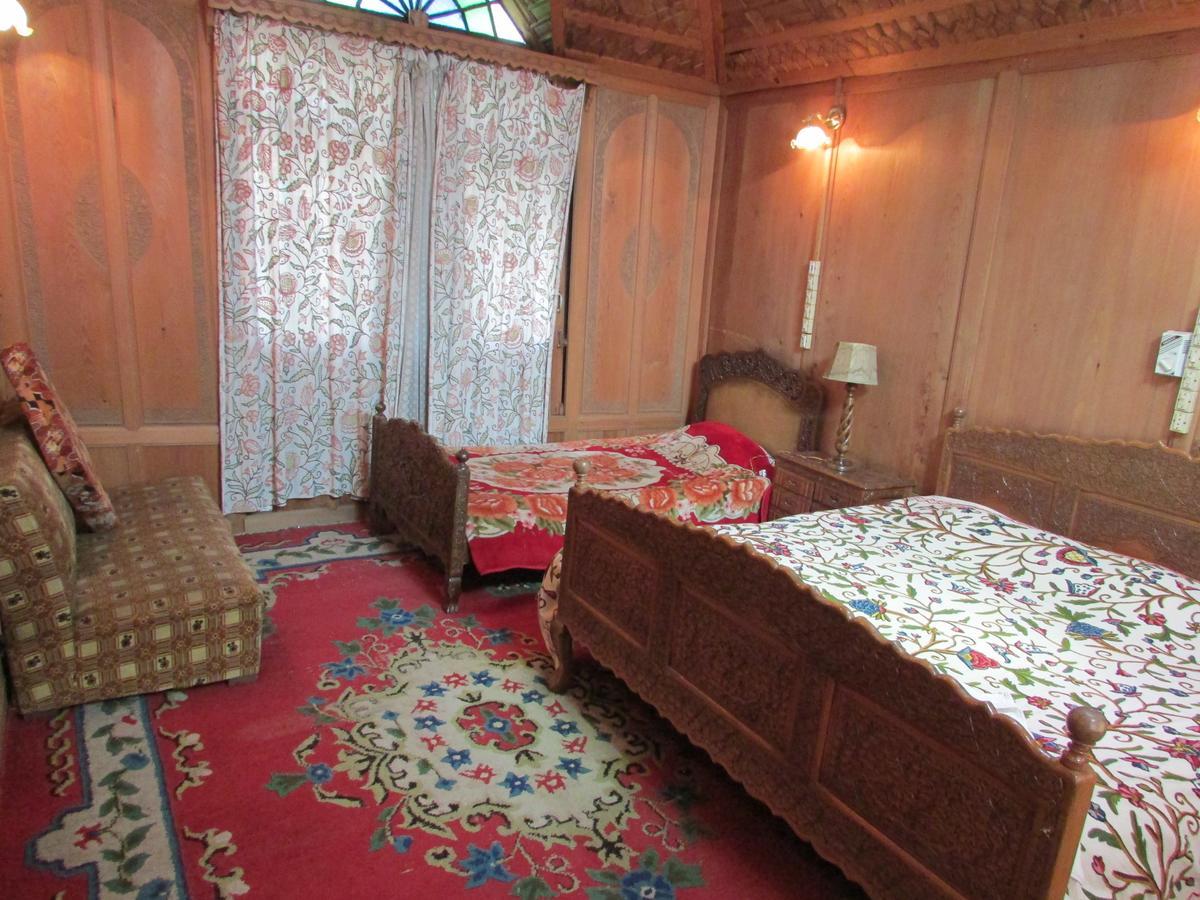 Bed and Breakfast House Boat New Manora Srīnagar Zewnętrze zdjęcie