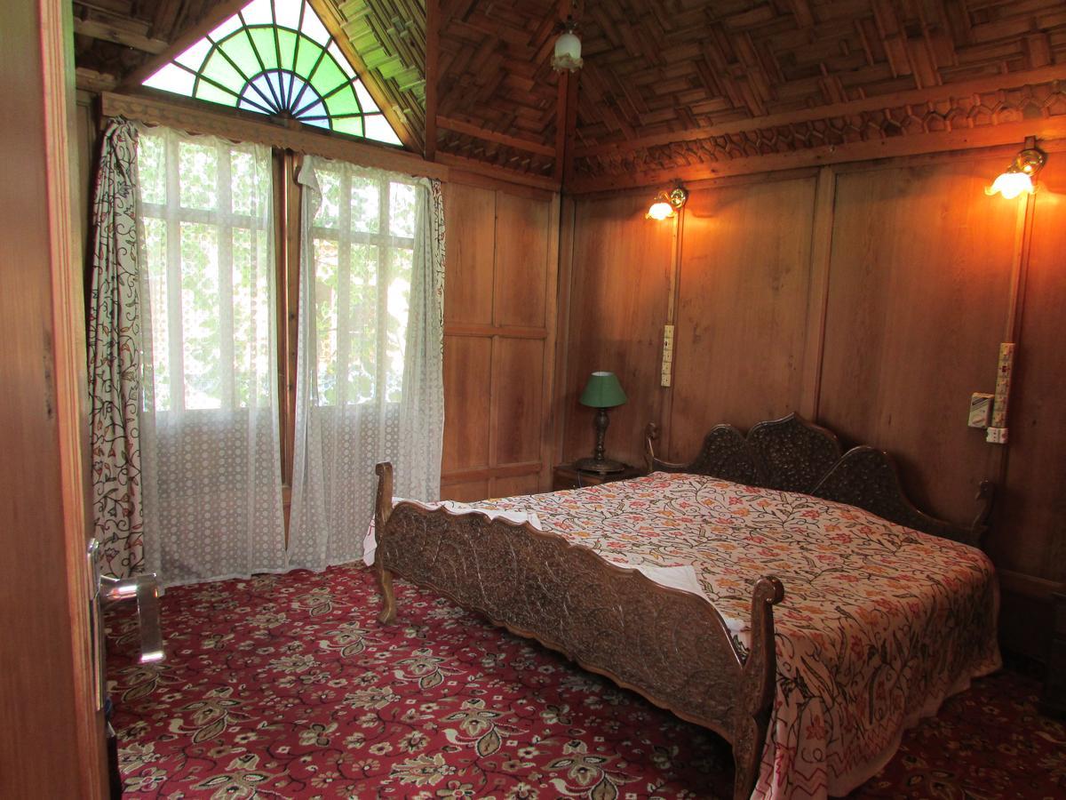Bed and Breakfast House Boat New Manora Srīnagar Zewnętrze zdjęcie